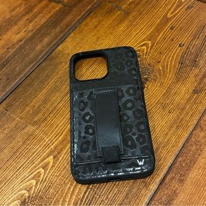 Black cheetah iPhone 13 Pro Walli Case